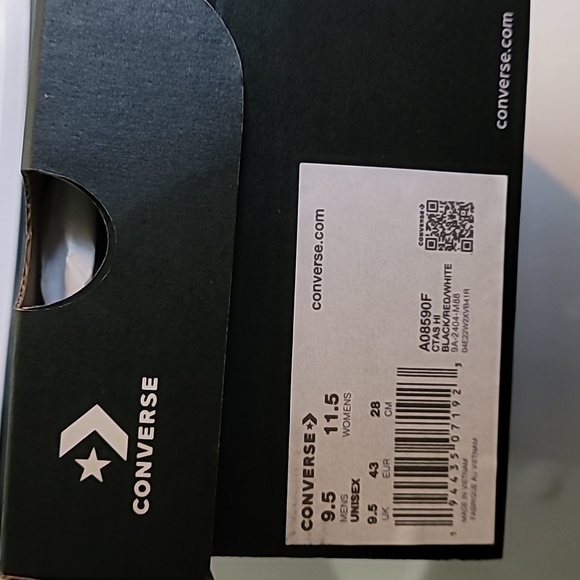 ☆ NIB Converse ☆ - Picture 9 of 9